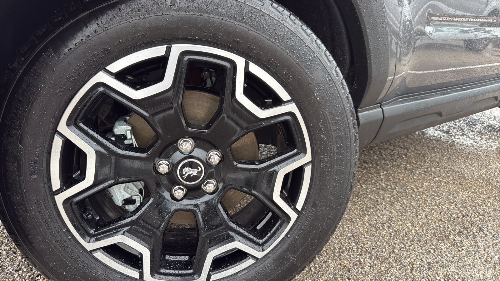 Certified 2025 Ford Bronco Sport Outer Banks w/ Outer Banks Tech Package+ AWD/4WD image 29