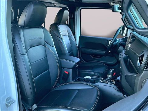 Certified 2022 Jeep Gladiator Overland w/ Popular Equipment Package image 22