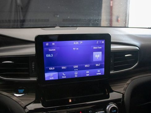 Used 2022 Ford Explorer Limited image 37