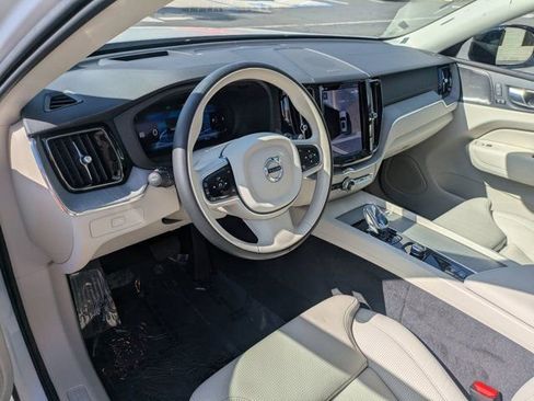 Used 2025 Volvo XC60 B5 Ultra w/ Protection Package Premier AWD/4WD image 12