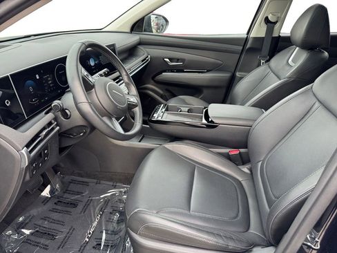 Used 2025 Hyundai Tucson Limited AWD/4WD image 9