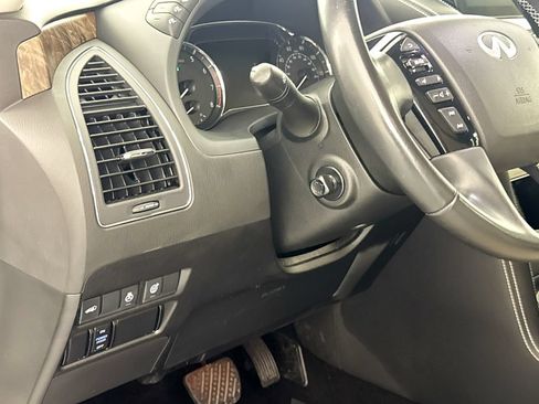 Used 2024 INFINITI QX80 Premium Select w/ Cargo Package AWD/4WD image 10