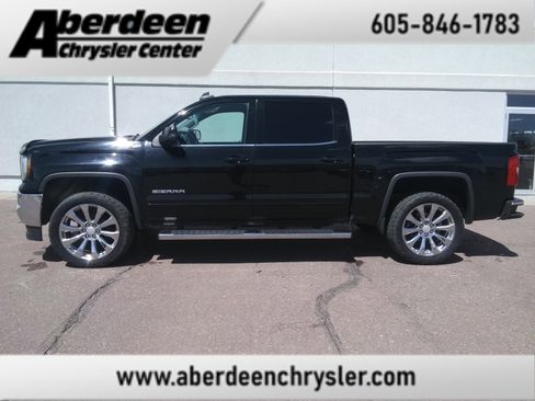 Used 2017 GMC Sierra 1500 SLE w/ SLE Value Package AWD/4WD image 1