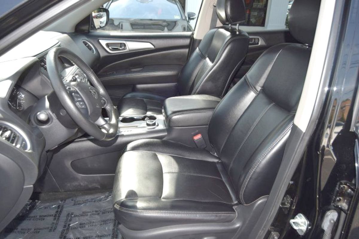 Used 2019 Nissan Pathfinder SL AWD/4WD image 15
