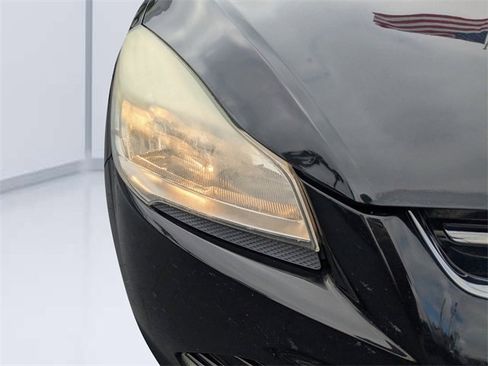 Used 2015 Ford Escape Titanium image 9