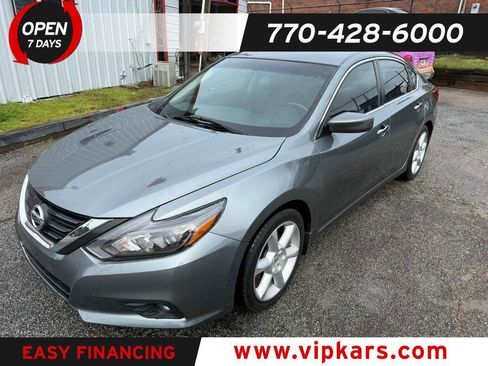 Used 2016 Nissan Altima 2.5 SR image 1