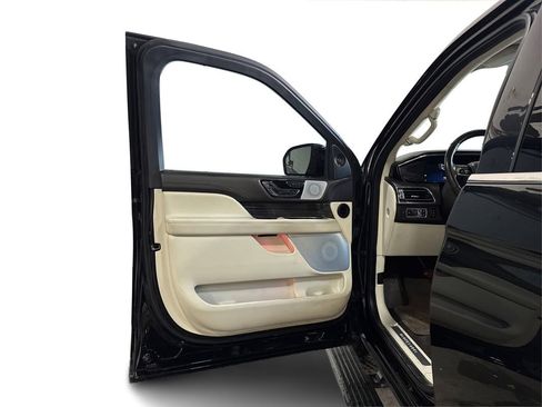 Used 2022 Lincoln Navigator L Black Label image 23