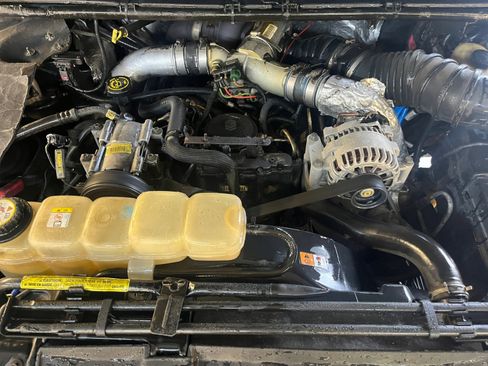 Used 2002 Ford F350 Lariat image 28