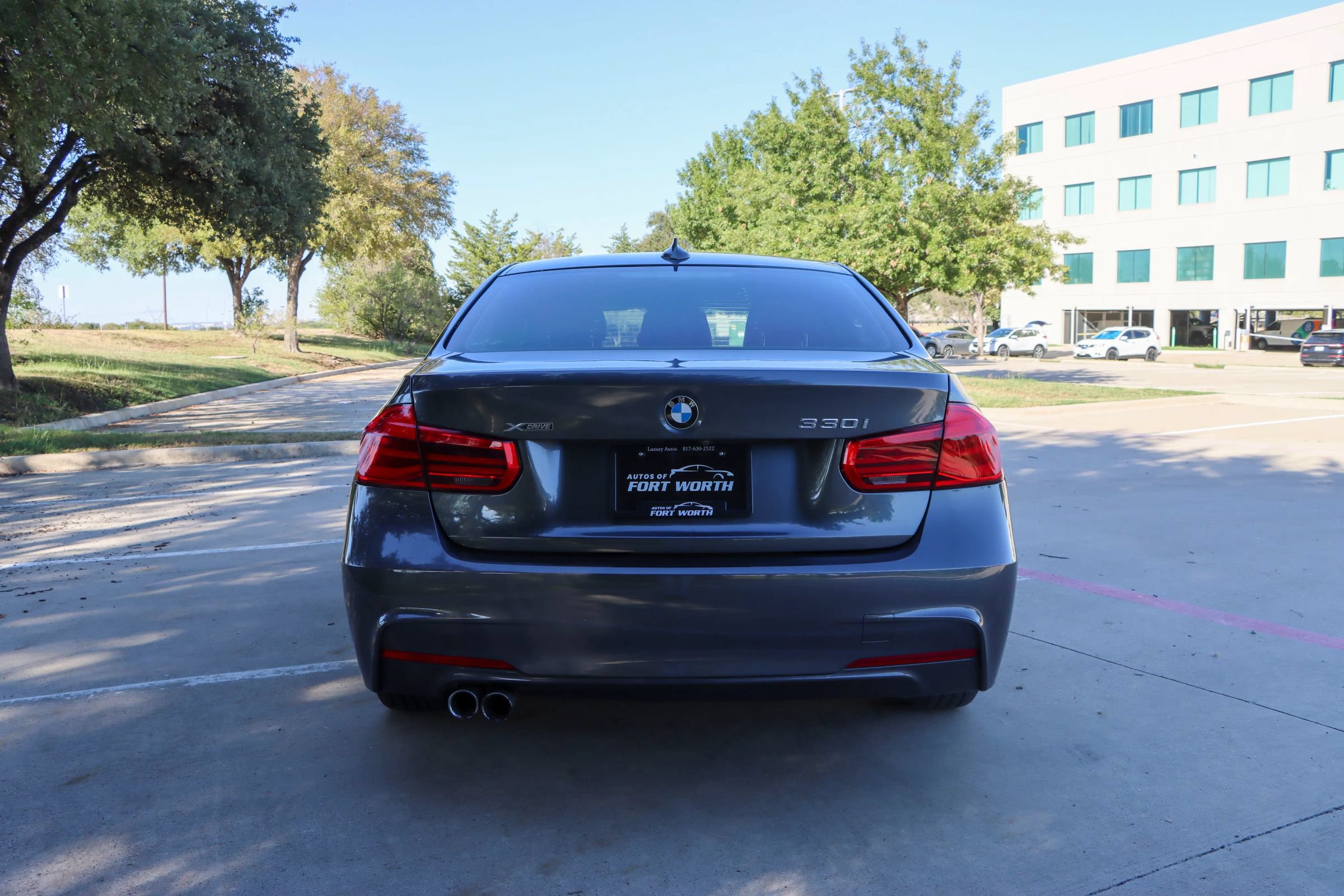 Used 2018 BMW 330i xDrive Sedan AWD/4WD image 6