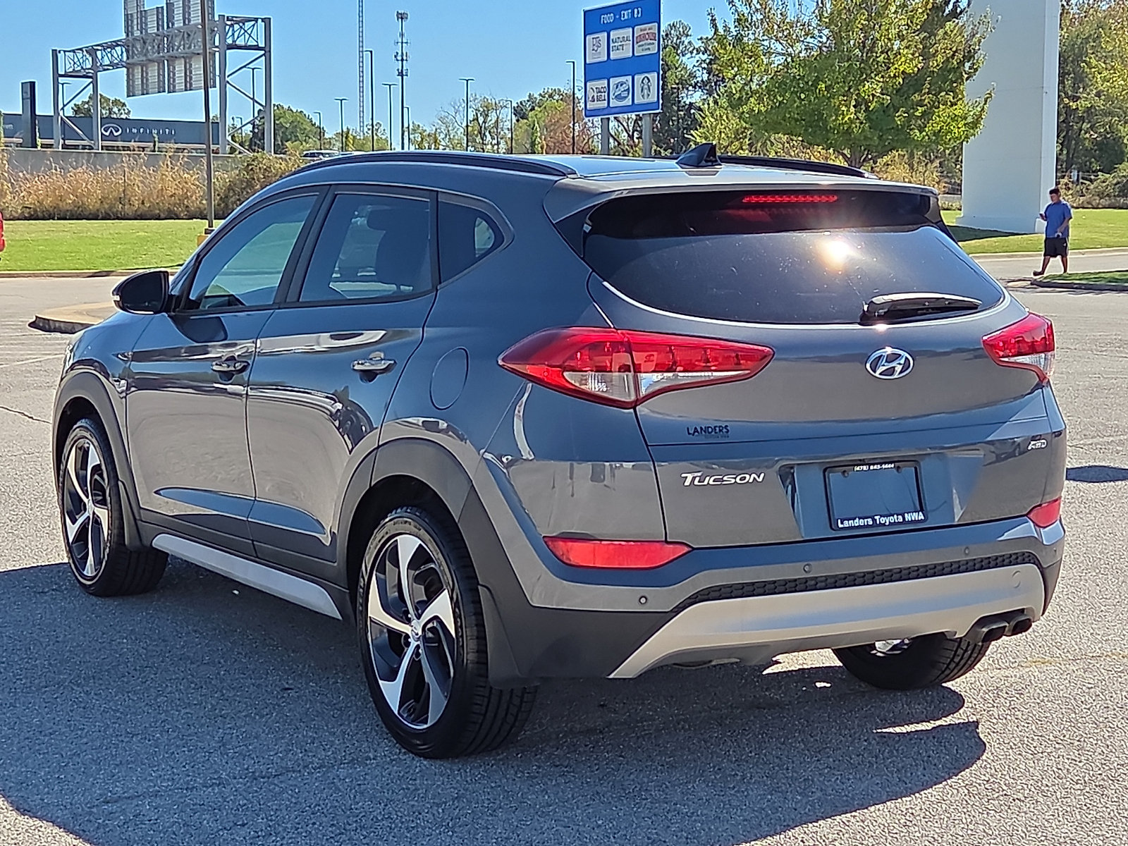 Used 2018 Hyundai Tucson Value AWD/4WD image 4