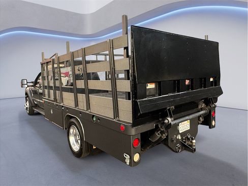 Used 2016 Ford F550 XL image 4