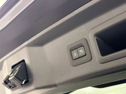 Certified 2025 MAZDA CX-30 AWD 2.5 S w/ Premium Package image 9