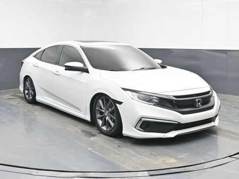Used 2019 Honda Civic EX image 2
