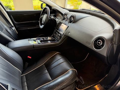 Used 2011 Jaguar XJ L RWD image 39