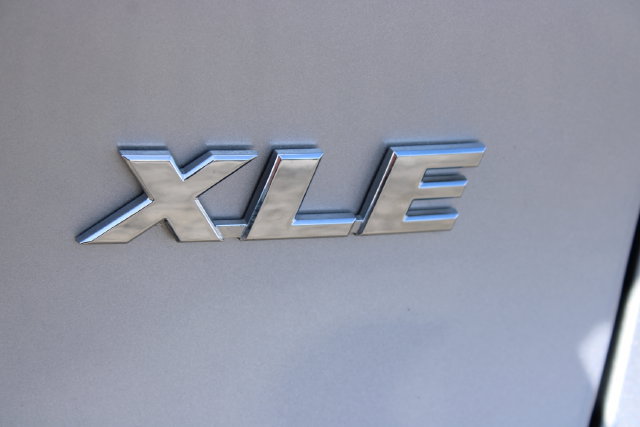 Used 2023 Toyota RAV4 XLE Premium FWD image 6