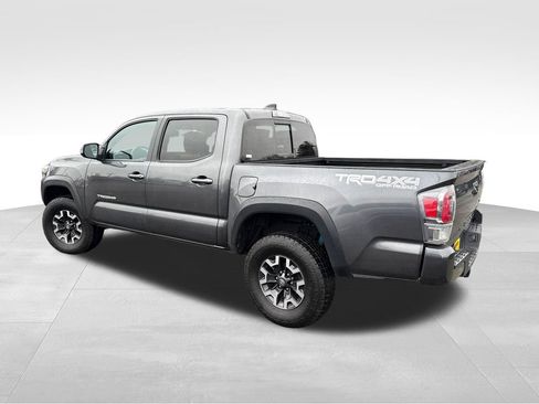 Used 2022 Toyota Tacoma TRD Off-Road w/ Technology Package image 6