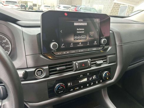 Certified 2024 Nissan Pathfinder S image 26