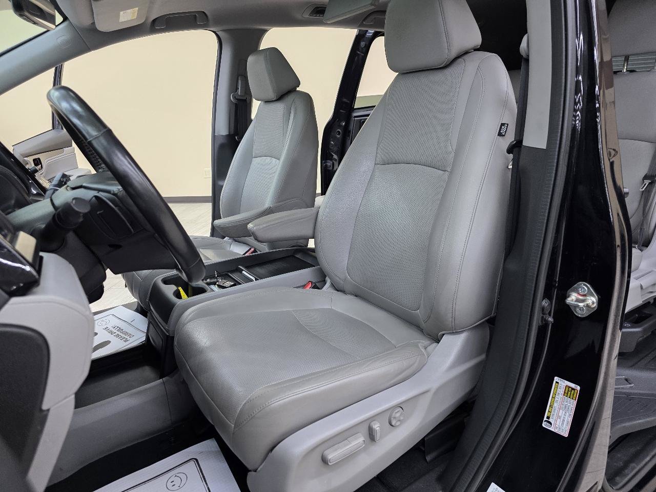 Used 2018 Honda Odyssey Elite image 17