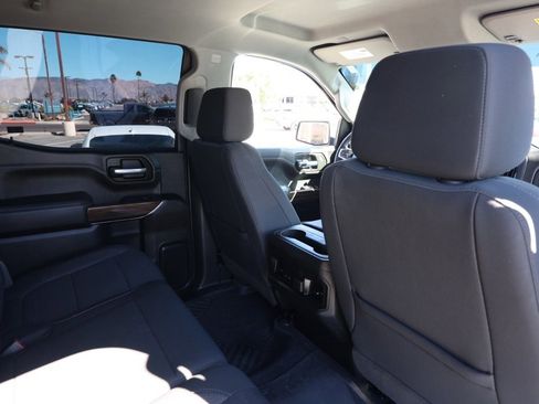 Used 2022 Chevrolet Silverado 1500 RST image 16