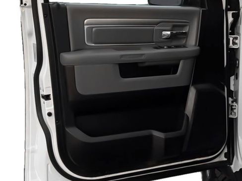 Used 2016 RAM 1500 Big Horn image 14