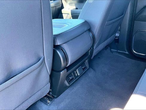 Used 2024 GMC Sierra 1500 Elevation AWD/4WD image 10