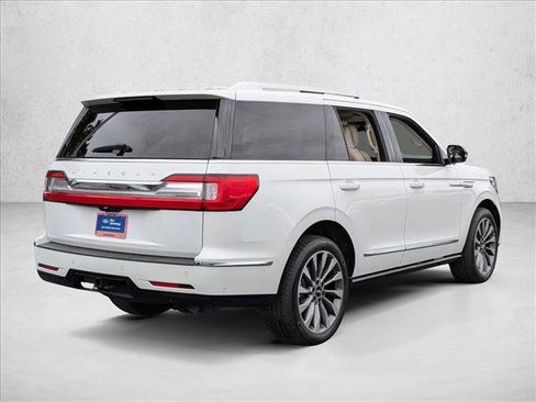 Used 2020 Lincoln Navigator Reserve image 5