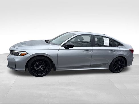 Used 2025 Honda Civic Sport image 4