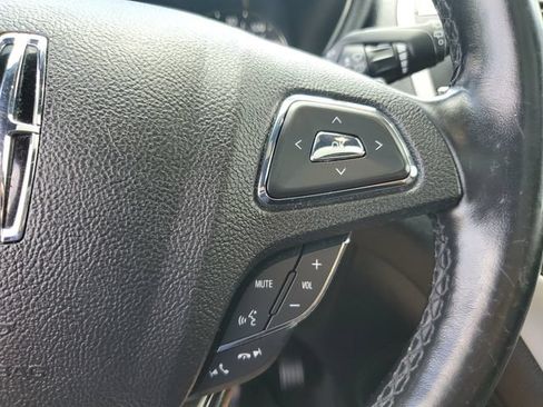 Used 2019 Lincoln MKC Reserve w/ MKC Climate Package AWD/4WD image 21