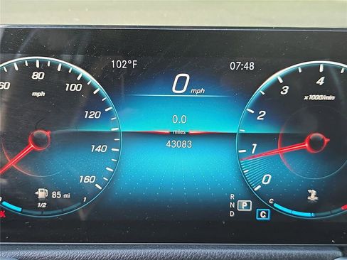 Used 2022 Mercedes-Benz GLB 250 image 20