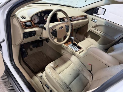 Used 2006 Ford Five Hundred Limited image 19