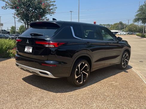 Used 2024 Mitsubishi Outlander SE AWD/4WD image 8