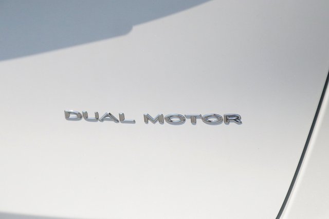 Used 2021 Tesla Model Y Long Range AWD/4WD image 9