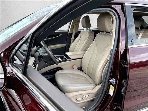 Used 2023 Lincoln Nautilus FWD image 26