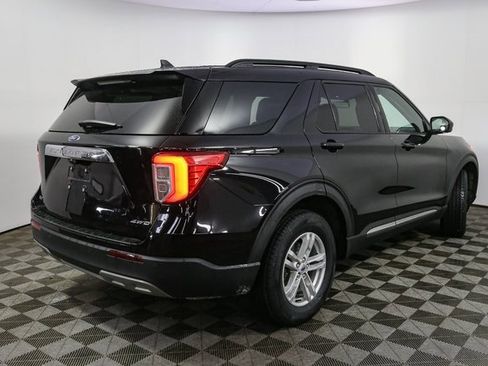 Used 2022 Ford Explorer XLT w/ Equipment Group 202A image 13