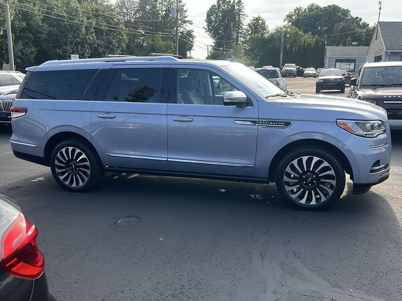 Used 2023 Lincoln Navigator L Black Label AWD/4WD image 4