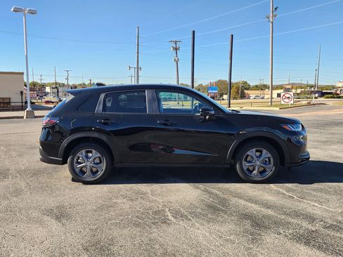 New 2026 Honda HR-V LX image 7