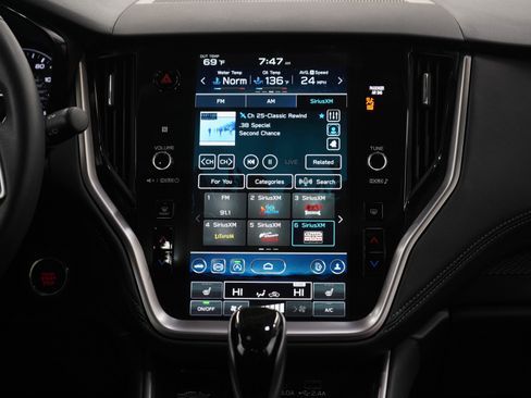 Certified 2025 Subaru Outback Premium image 15