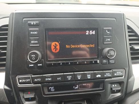 Used 2018 Honda Odyssey LX image 14