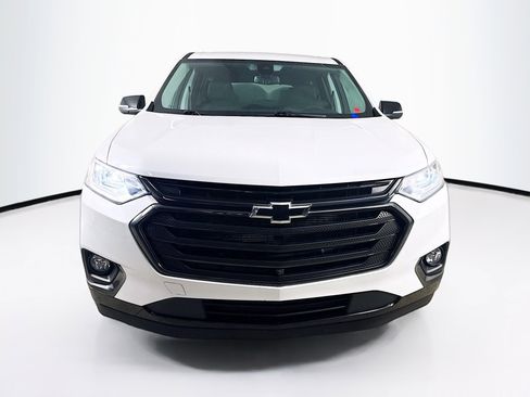 Used 2021 Chevrolet Traverse Premier w/ Redline Edition FWD image 3