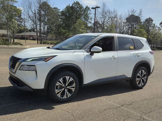 Used 2023 Nissan Rogue SV video 2