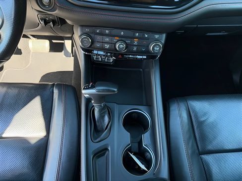 Used 2024 Dodge Durango GT AWD/4WD image 11