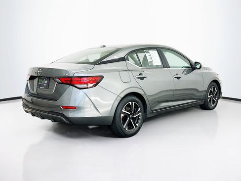 Used 2024 Nissan Sentra SV FWD image 9