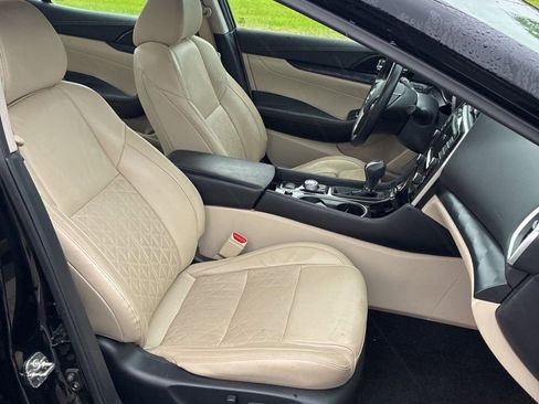 Used 2019 Nissan Maxima Platinum w/ Sport Mat Group image 6
