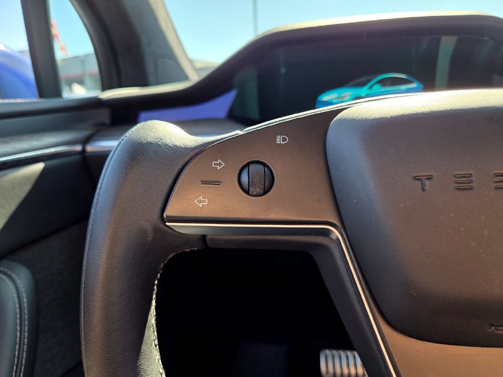 Used 2022 Tesla Model X AWD/4WD image 26