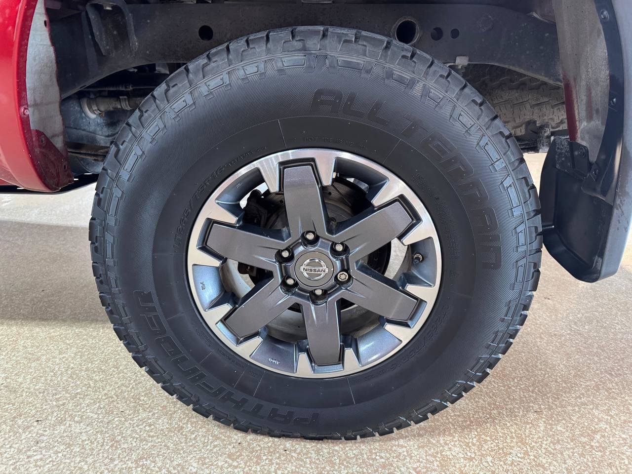 Used 2017 Nissan Frontier PRO-4X AWD/4WD image 42