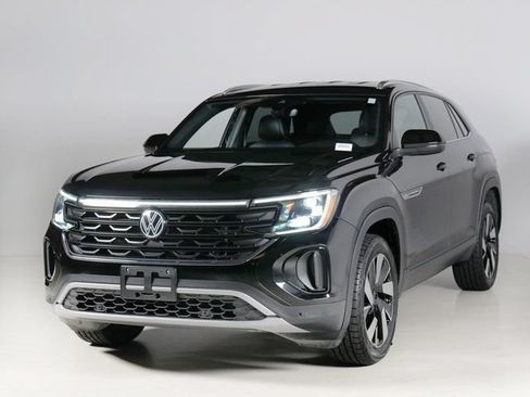 Used 2024 Volkswagen Atlas Cross Sport SE AWD/4WD image 1