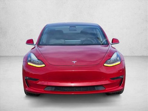 Used 2018 Tesla Model 3 Long Range image 3