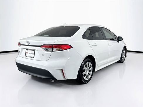 Certified 2025 Toyota Corolla LE FWD image 2