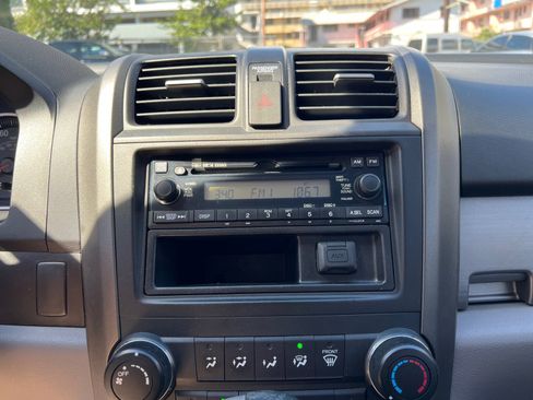 Used 2011 Honda CR-V LX image 17