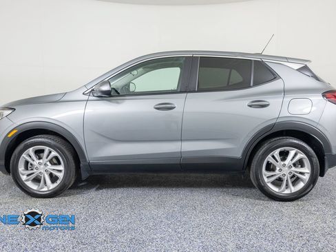 Used 2023 Buick Encore GX Preferred w/ Cold Weather Comfort Package AWD/4WD image 4